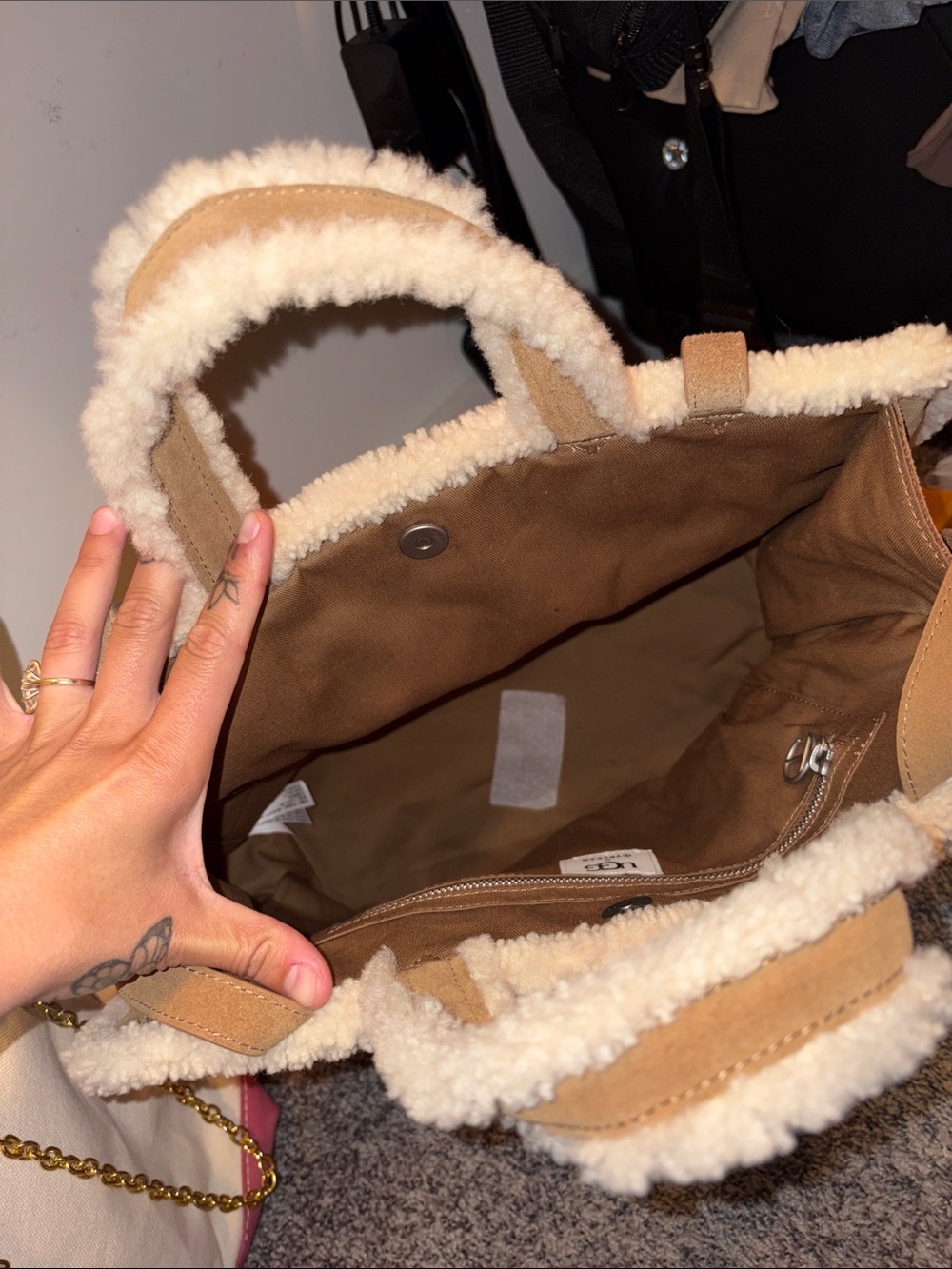UGG x Telfar Shearling Trim Large Shopping Bag - Picture 2 of 4